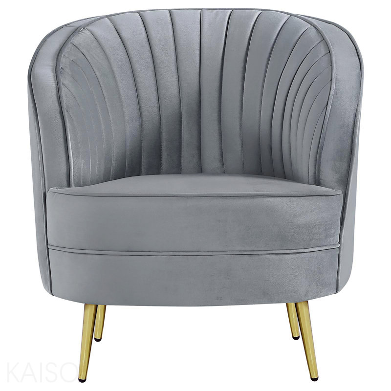 Chaise capitonnée grise et dorée