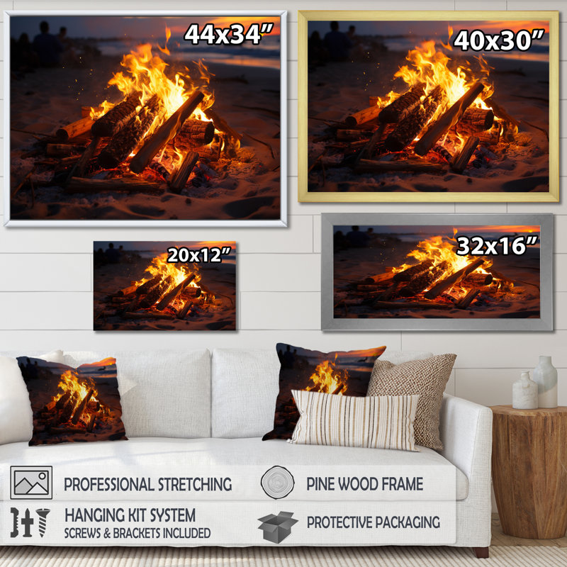«Beach Photo Beach Bonfire III», reproduction sur toile, Encadrement doré, H 30 po x l 40 po x P 1,5 po