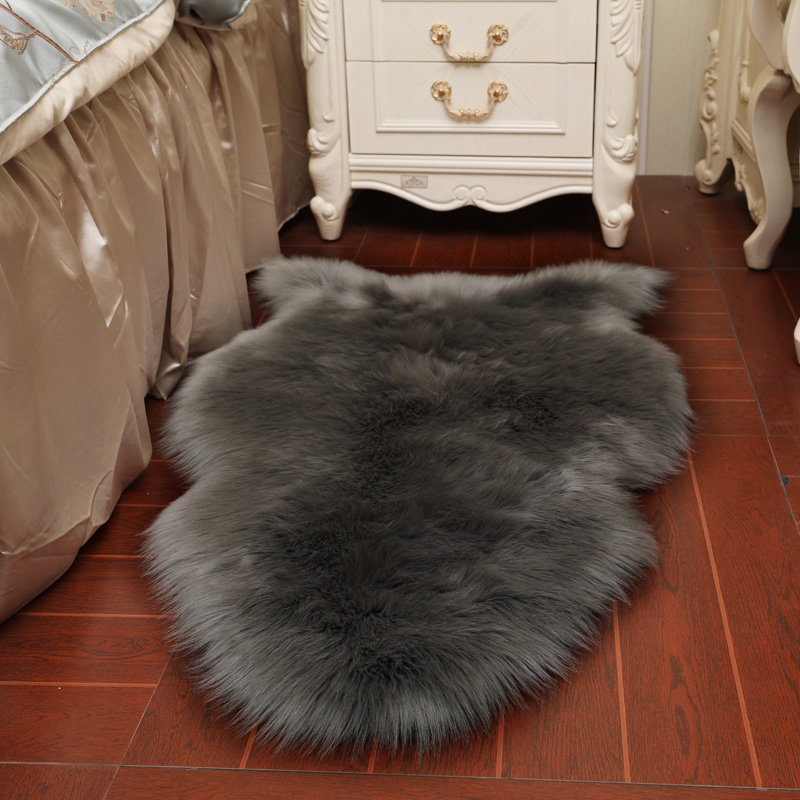 Novelty 60 cm x 90 cm Faux Sheepskin Area Rug
