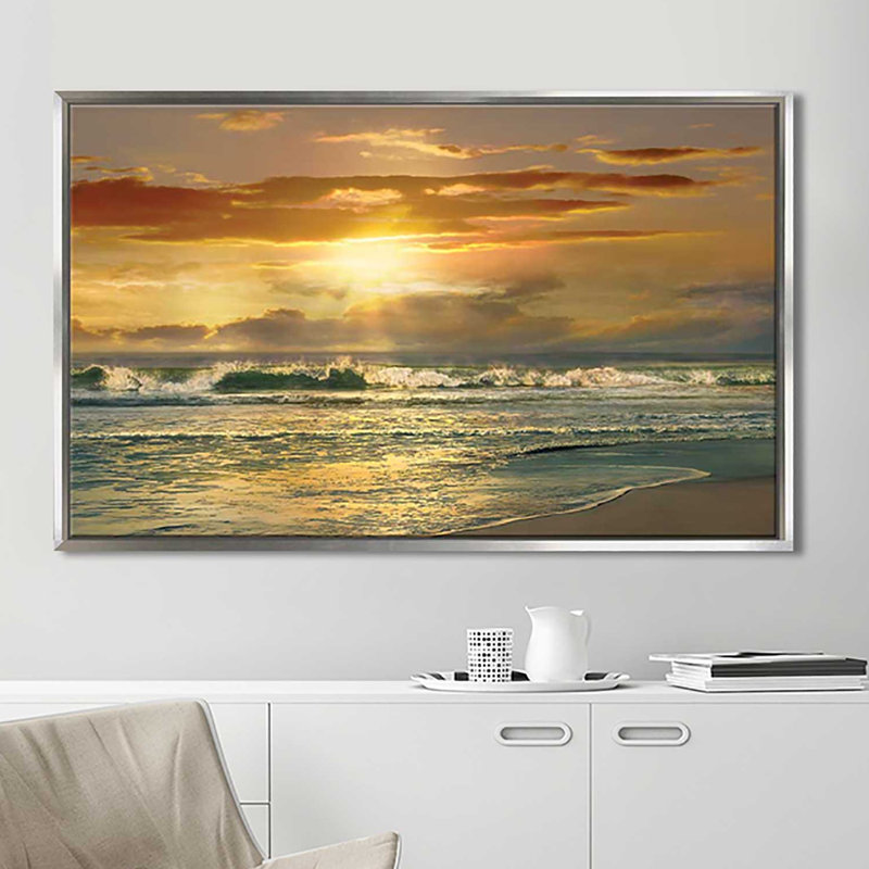 «Close To Malibu», reproduction, H 31,5 po x l 51,5 po x P 2 po, Cadre flottant argent