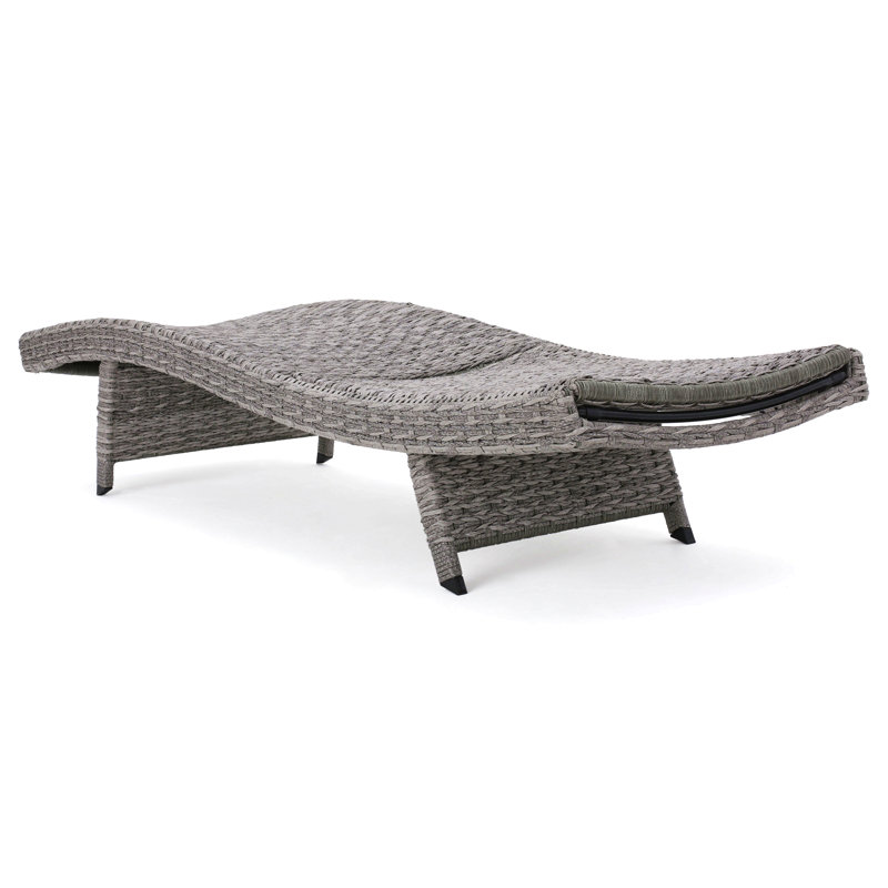Chaise longue en osier pour l'extérieur, sans accoudoirs