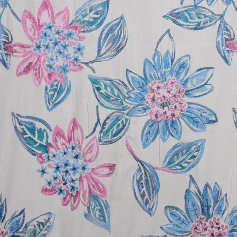 Allure Floral Fabric, Nouveau