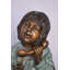 Statue en bronze Terflinger, jeune enfant avec un vieux téléphone - Taille: L 21 po x l 14 po x H 19 po.