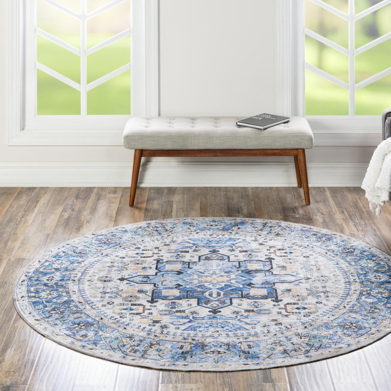 Obehi Oriental Indoor Rug, Round 7'10"