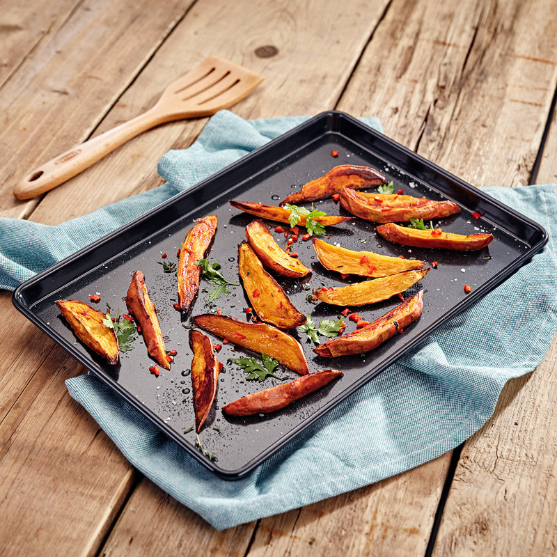 Stellar, Bakeware - Non-Stick Baking Tray, 2cm H x 43cm W x 29cm D