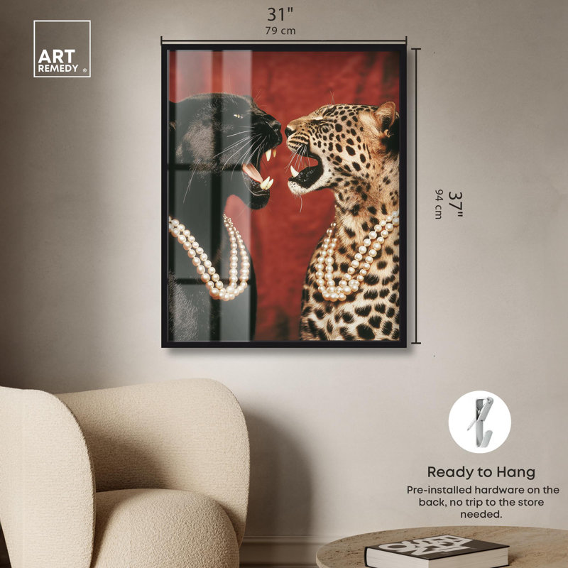 «Two Queens Shadowbox Print» par Art Remedy, H 37 po x l 31 po, Noir