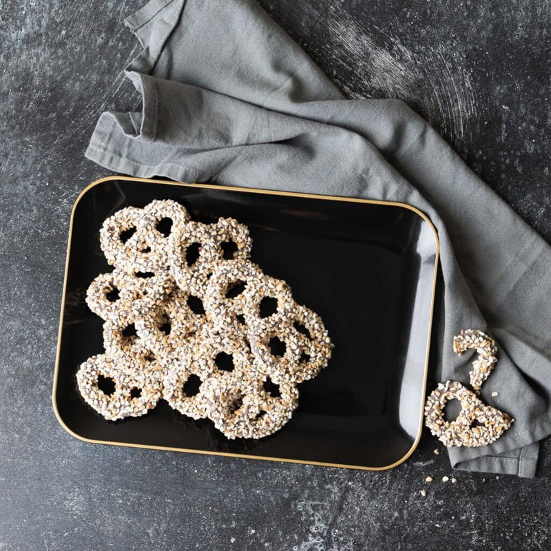 8" x 11" Black and Gold Rectangular Plastic Serving Tray