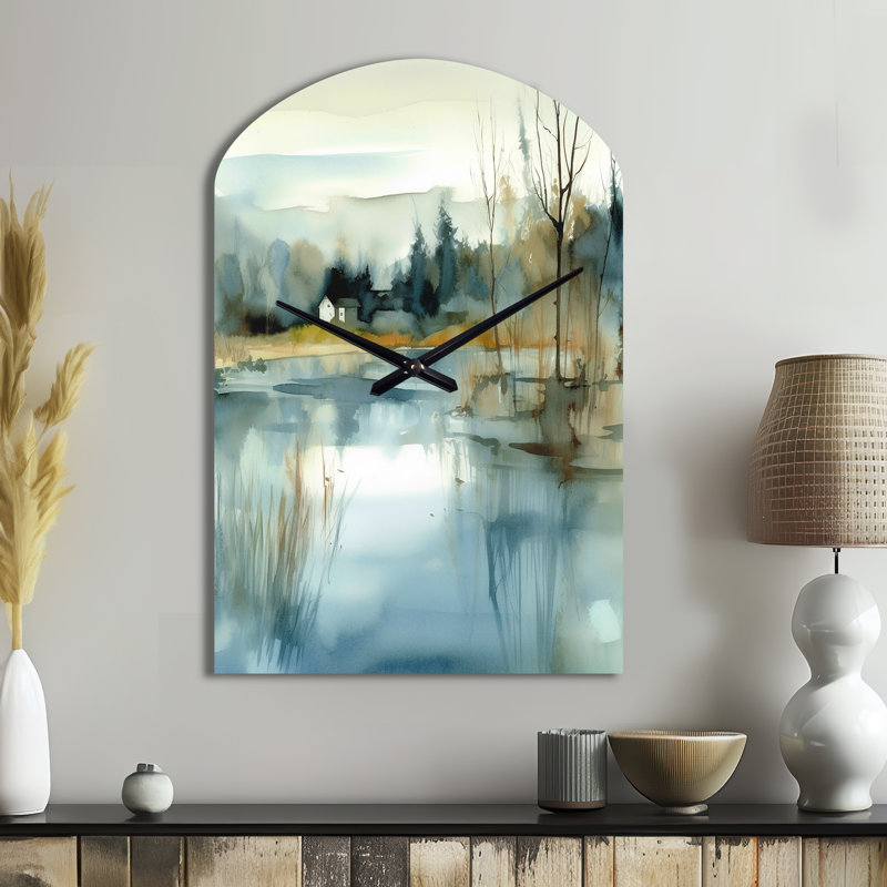 Summer Lake Landscape Illustration V - Lake Arch, horloge murale en métal, impression bleue asymétrique, Moyenne