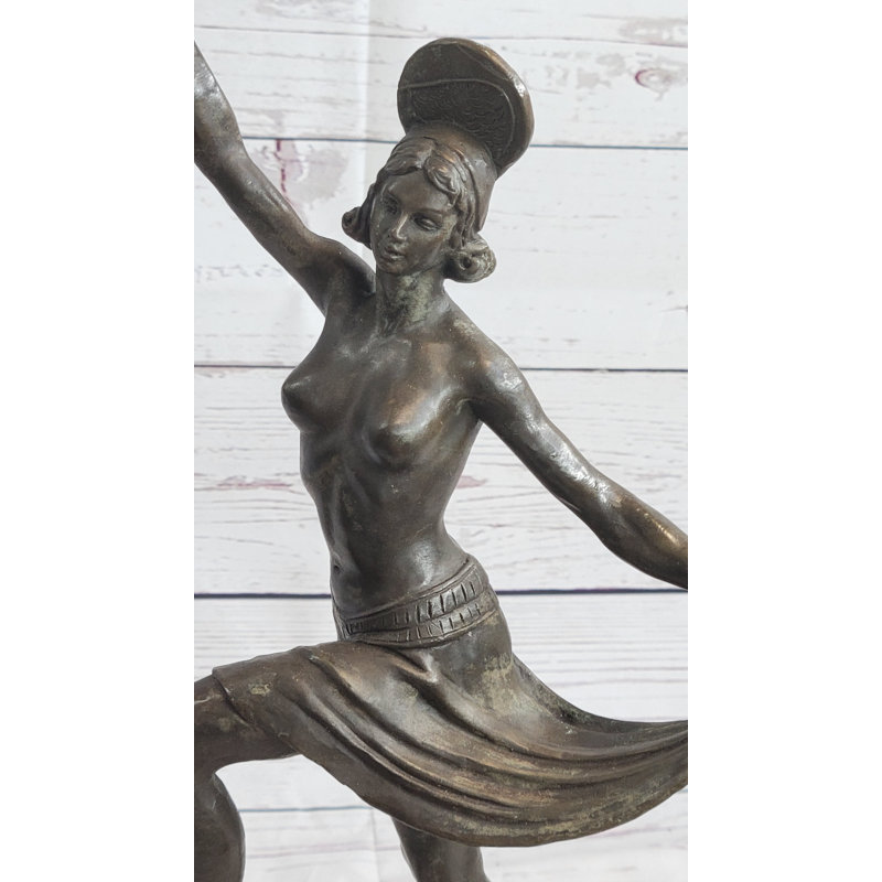 Figurines et sculptures