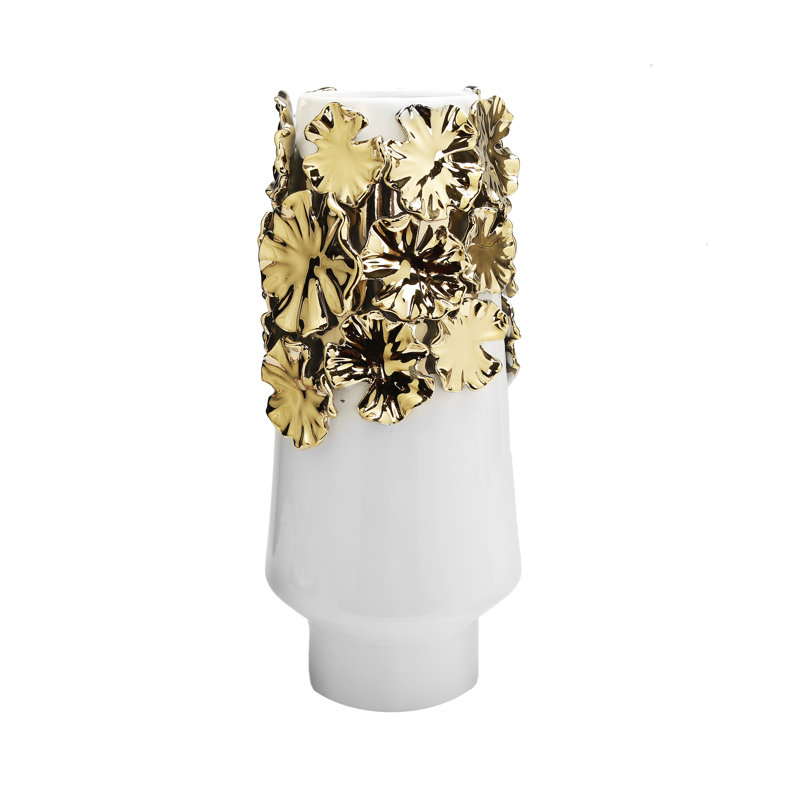 Vase blanc, détail supérieur doré