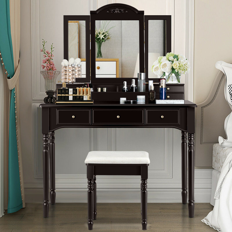 Vanity, Brown