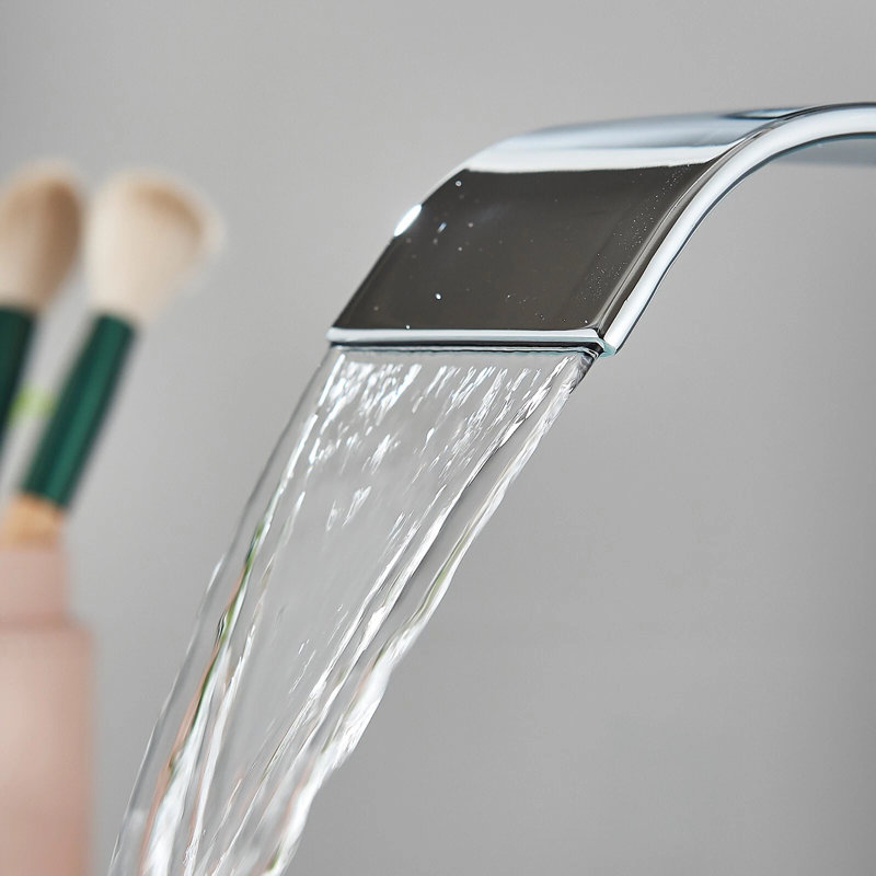 Robinet de lavabo de salle de bain chromé à poignée simple, Chrome chrome