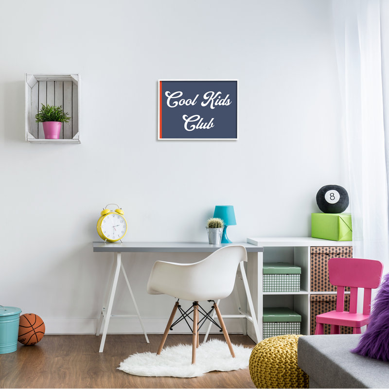 «Cool Kids Club», art audacieux, H 16 po x l 20 po x P 1,5 po, Giclée encadrée blanc bord de mer