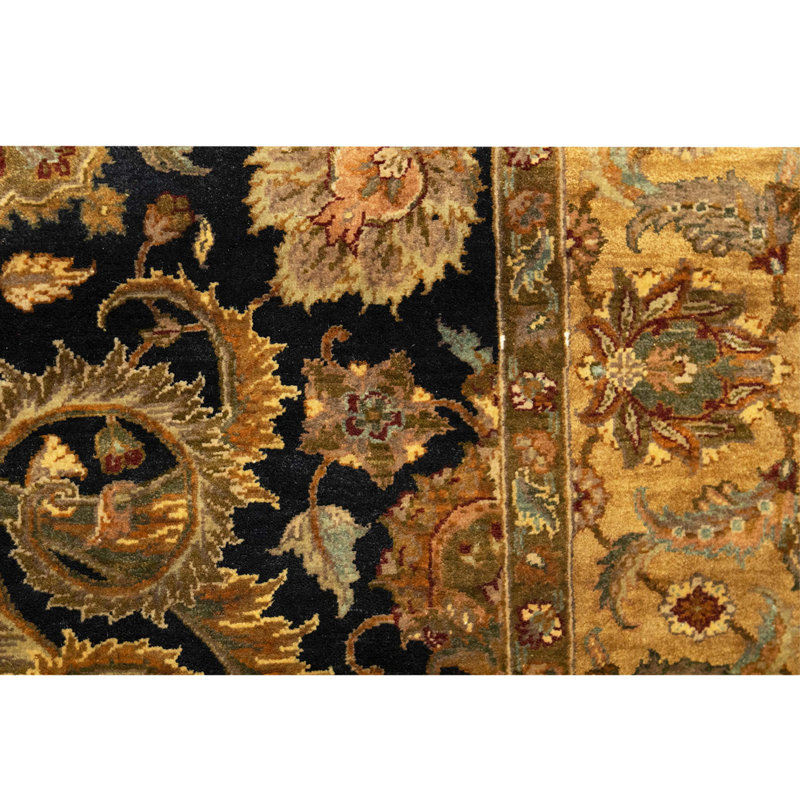 Tapis unique brun, noir et orange de 6 pi x 8 pi 11 po