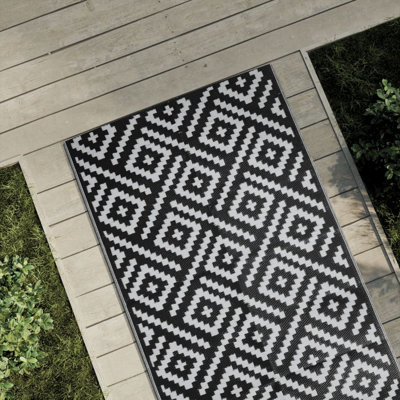 Outdoor Carpet Arakil White And Black Pp