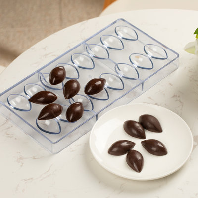 Restaurantware-Pastry Tek 10.8 x 5.3 Inch Dessert Molds, 10 Quenelle Chocolate Candy Molds - 16 Cavities, Freezer-Safe, Clear Polycarbonate Candy Trays, Dishwasher-Safe, Easy To Release