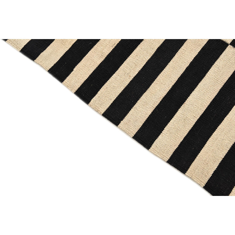 Tapis noir et blanc Ousley