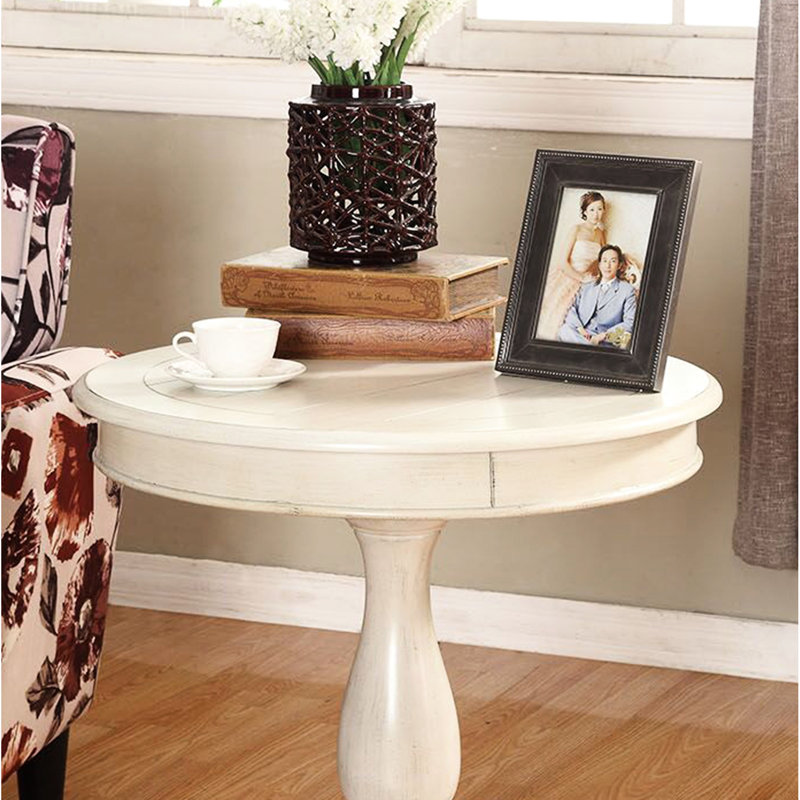 Table d'appoint 26 po en bois blanc - Construction gracieuse, finition en bois, hauteur classique de 26,5 po et durabilité