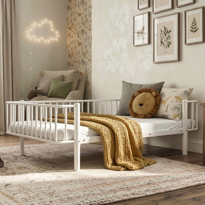 Sturdy Steel Slat Support Daybed
