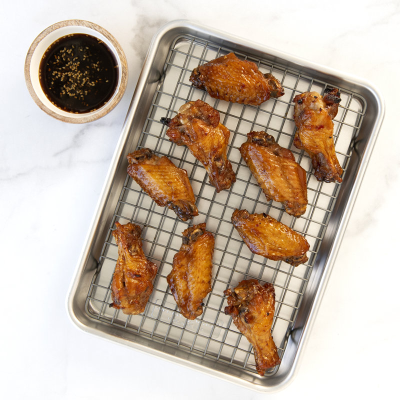 Aluminum Nonstick Quarter Sheet with Oven-Safe Grid