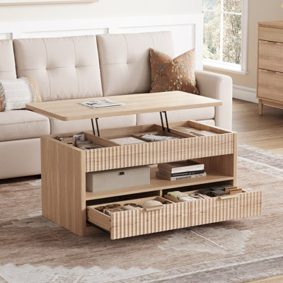 Table basse à plateau relevable avec conception cannelée, tablettes ouvertes et rangement caché