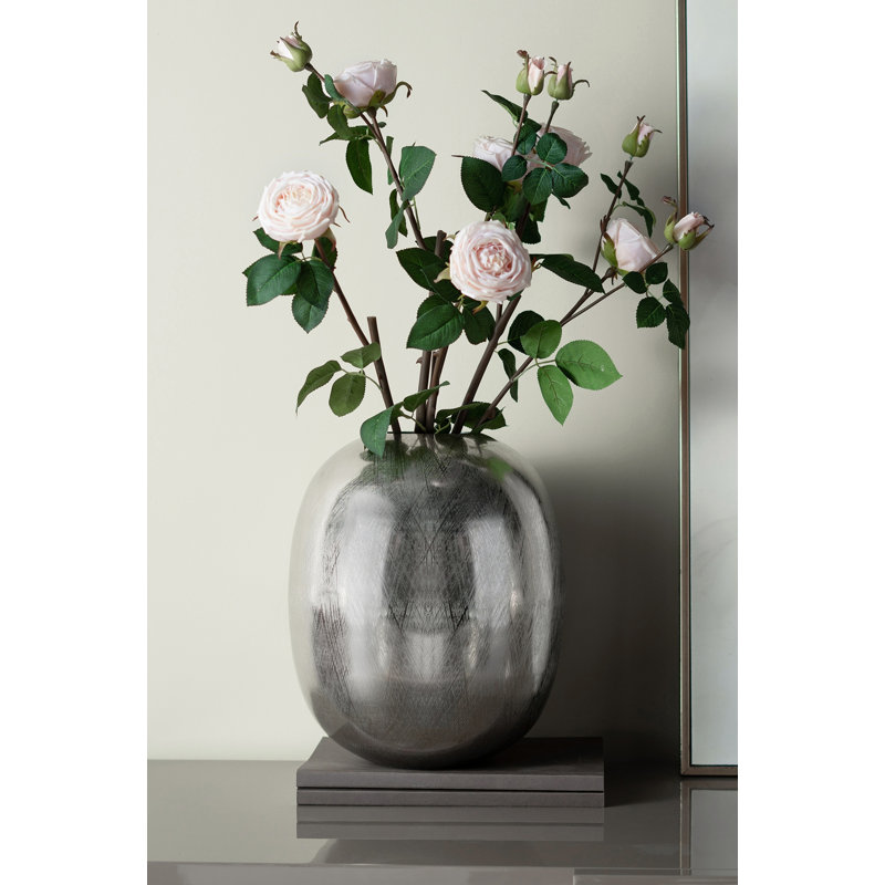 Vase en aluminium 12,5 x 12,5 x 15 po, stries argentées