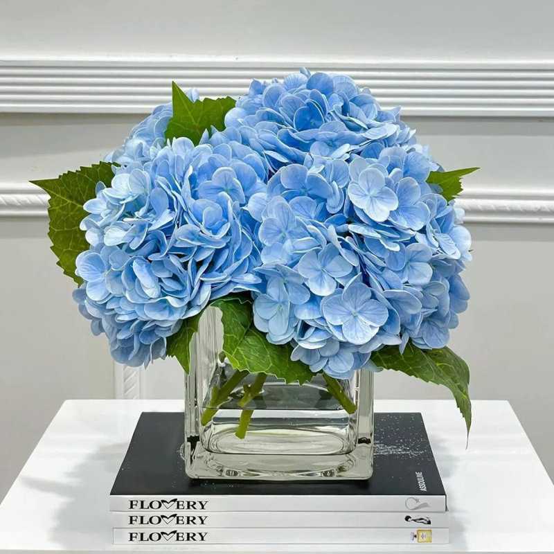 Arrangement d'hortensias, Bleu