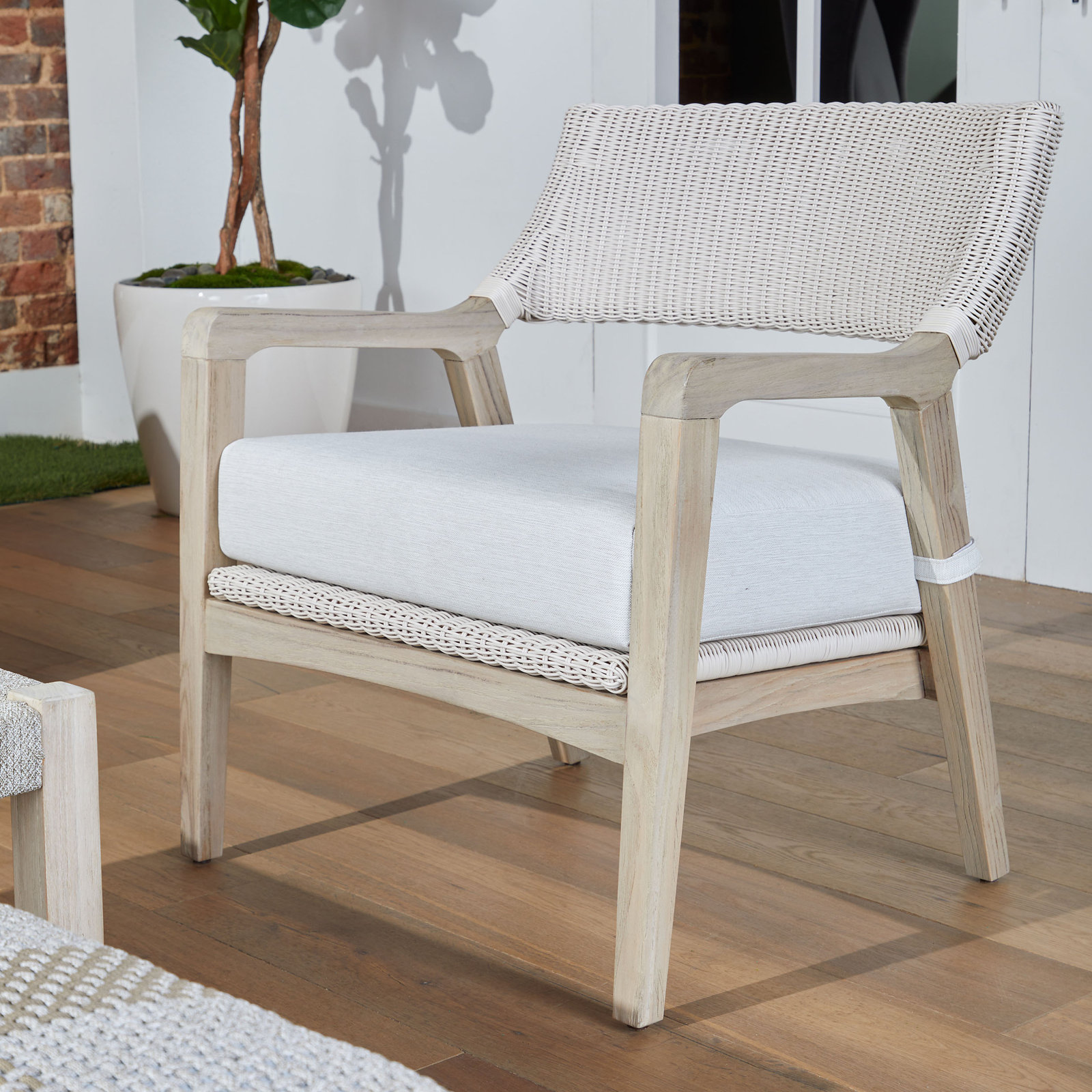 Kettil Teak Outdoor Lounge Chair