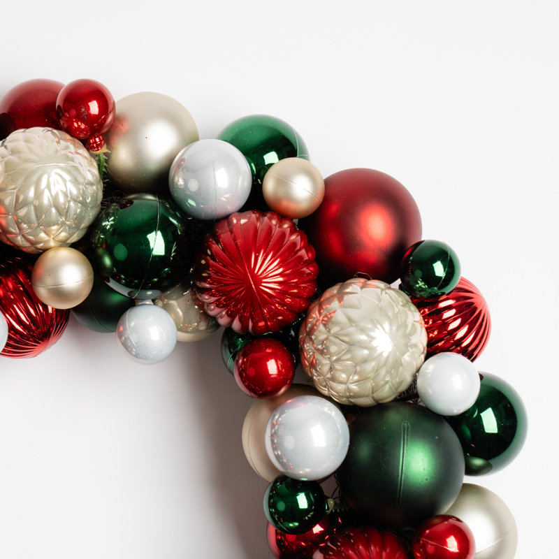 41cm Bauble Wreath, Green/Red