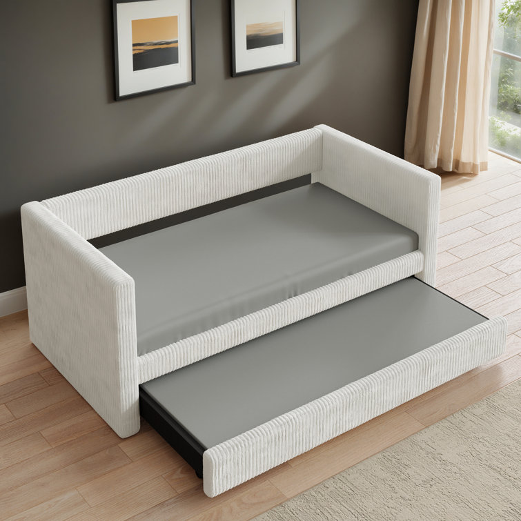 Upholstered Daybed With Trundle
