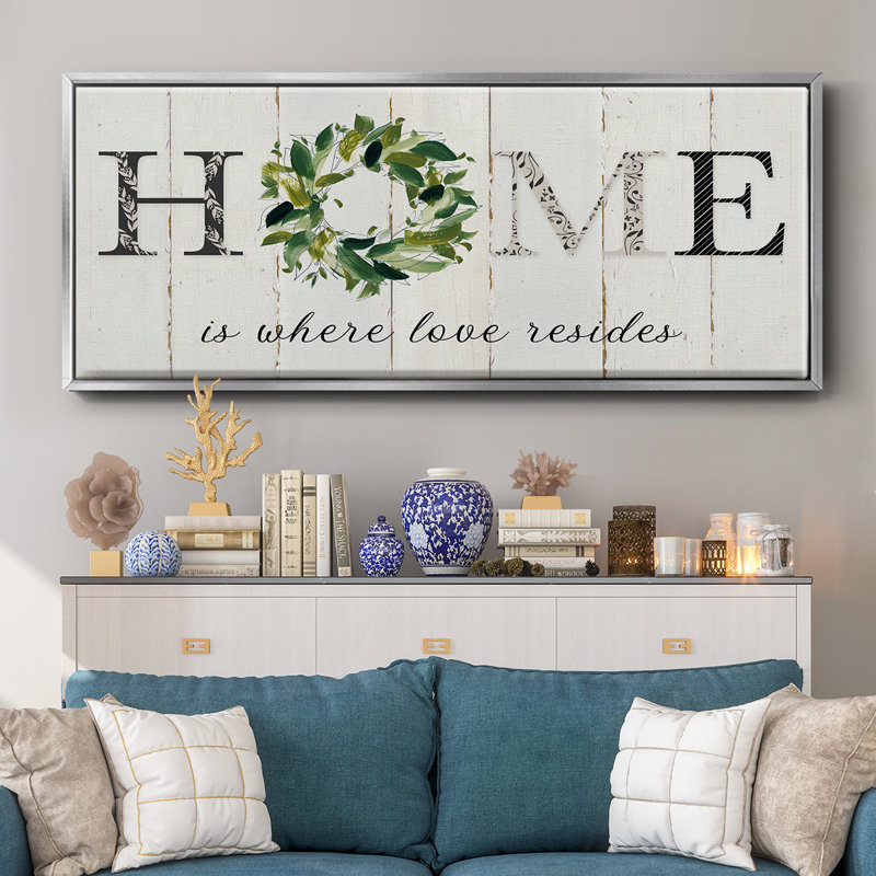«Love Resides» - Toile encadrée, H 12 po x l 30 po