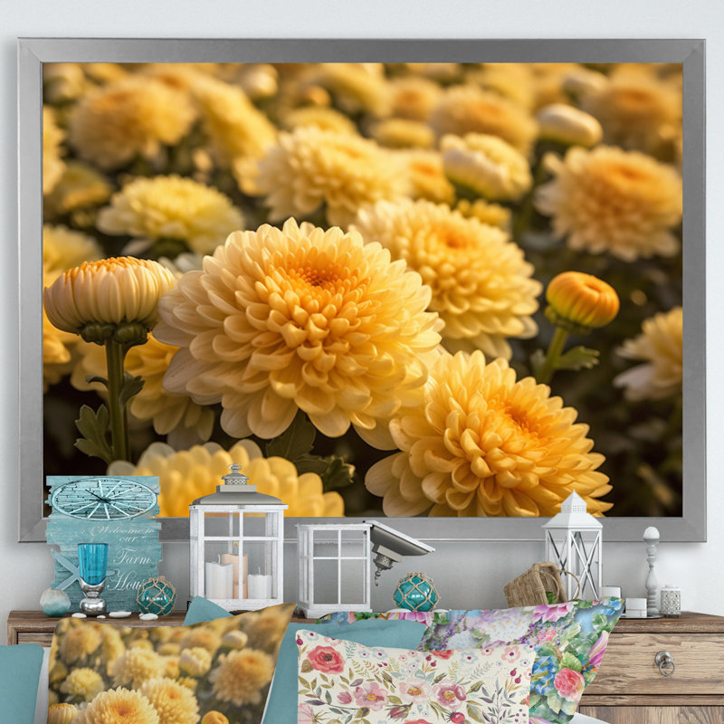 «Yellow Chrysanthemums Field» sur impression sur toile, H 12 po x l 20 po x P 1 po, Cadre simple argenté