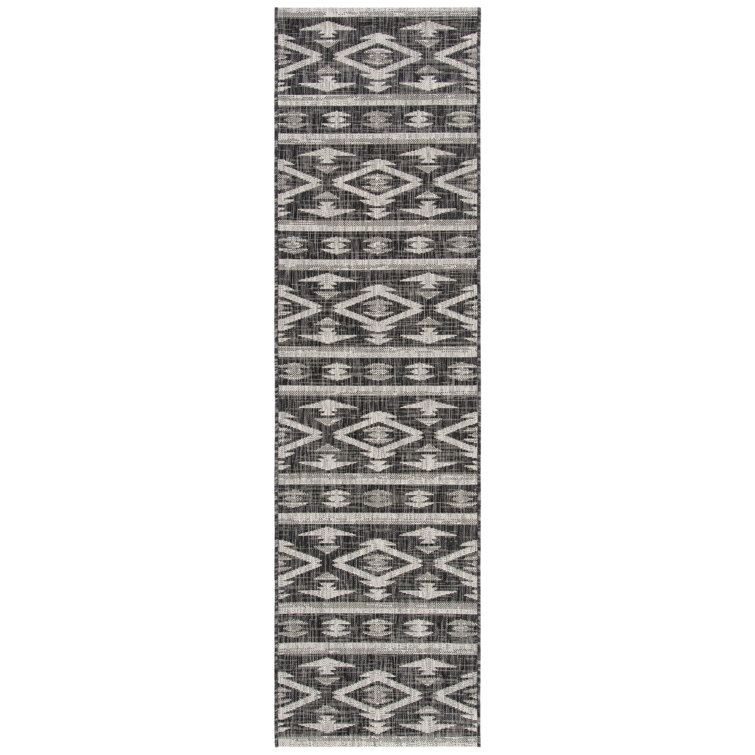 Amarien Southwestern Indoor/Outdoor Area Rug