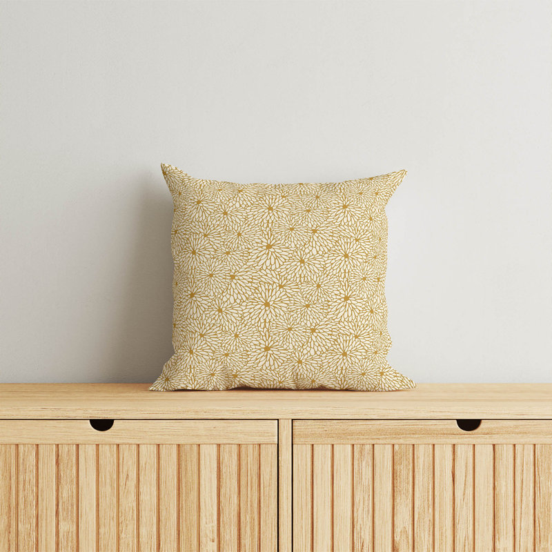 Coussin décoratif Chrysanthemum Bloom, Carré 20 po, Floral ocre doré