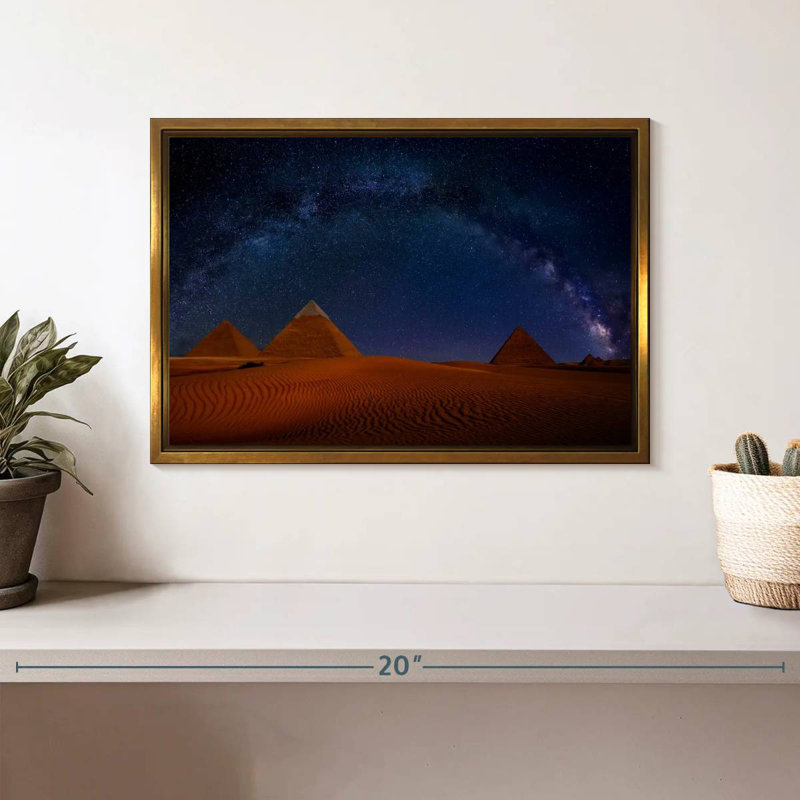 Ciel étoilé sur les pyramides de Gizeh, Cadre flottant doré, 13 po x 9 po