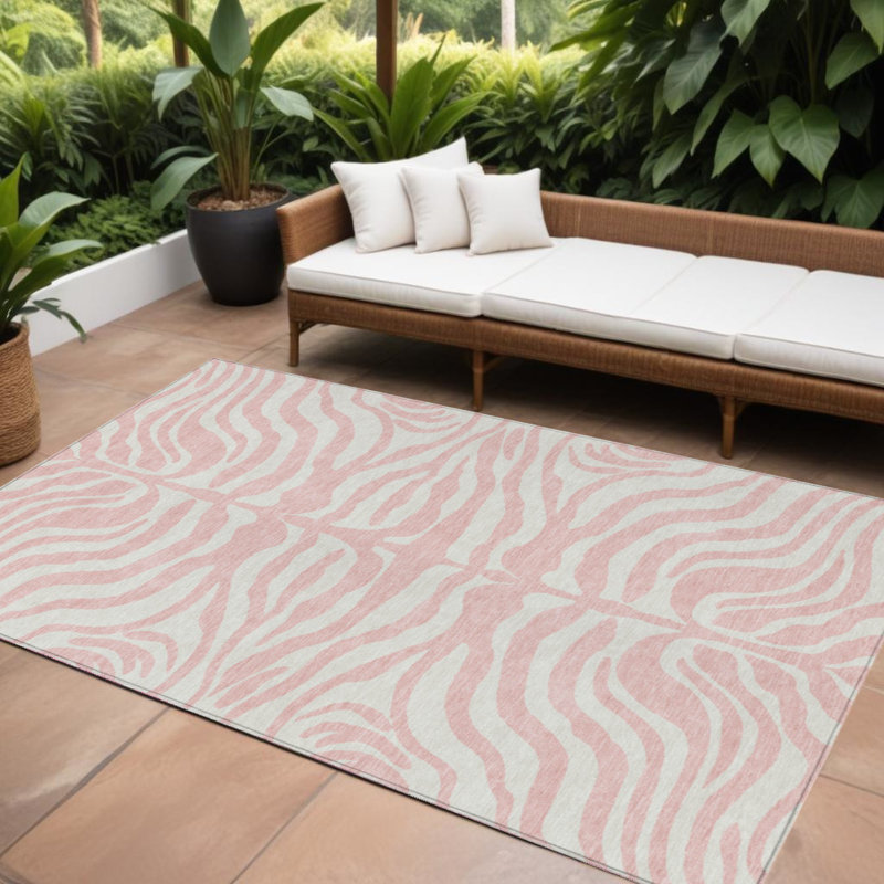 Tapis intérieur lavable 10 pi x 14 pi à imprimé animal rose et gris
