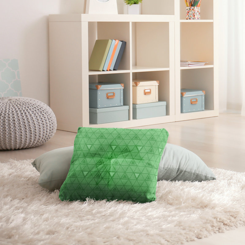 Coussin de sol classique à motif de triangles dessinés à la main, 30 po x 30 po, Vert clair/vert olive