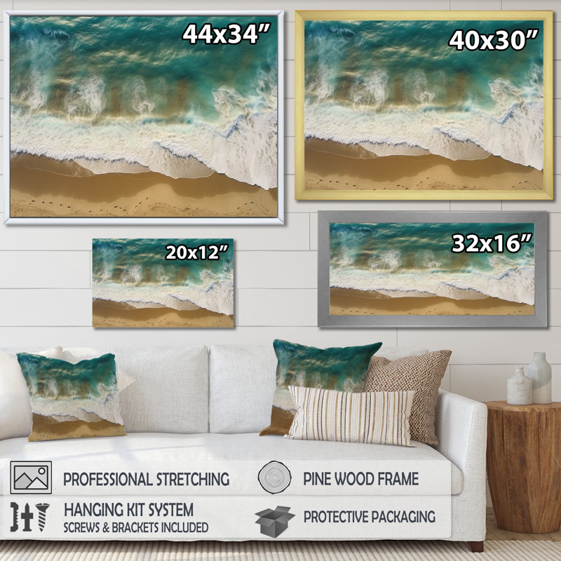 Vue aérienne des vagues tranquilles 4 - plage, art mural, Cadre flottant noir, H 16 po x l 32 po x P 1 po