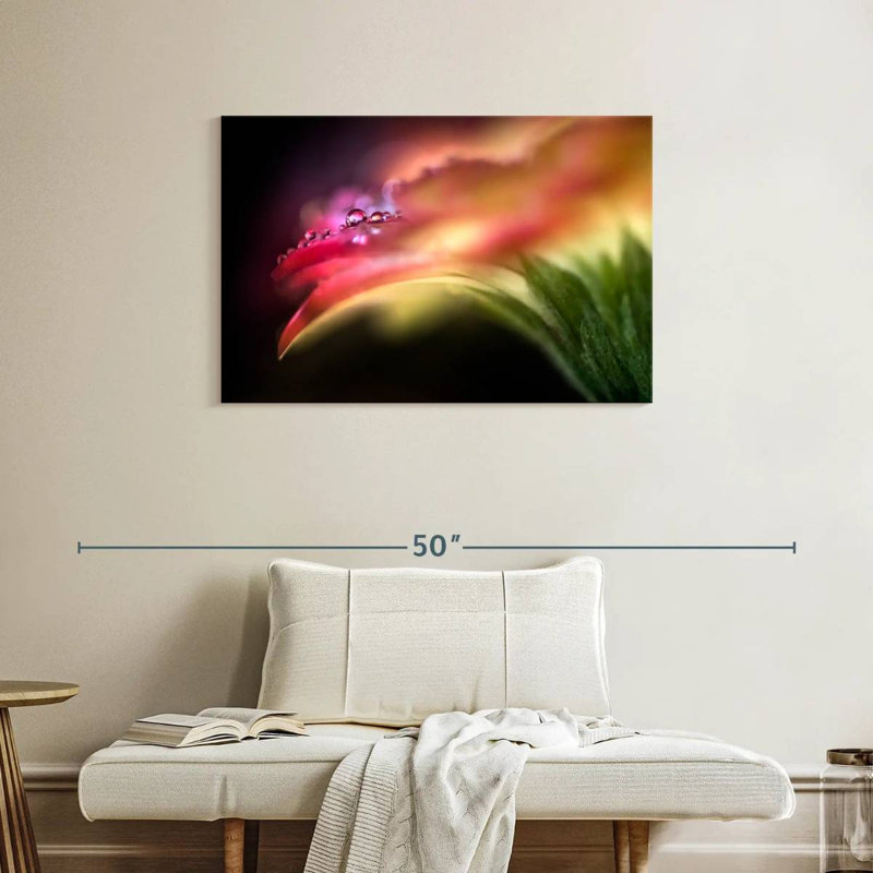 Extreme Dew, 24" H x 36" W