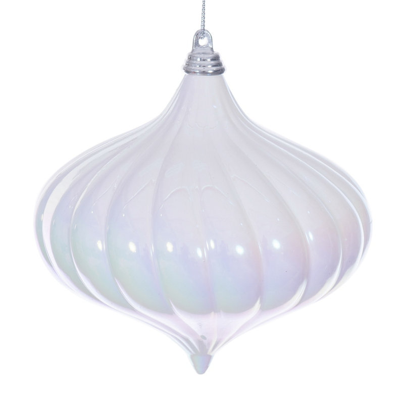  Oignon irisé blanc 4,75 po. Comprend 2 ornements par sac.