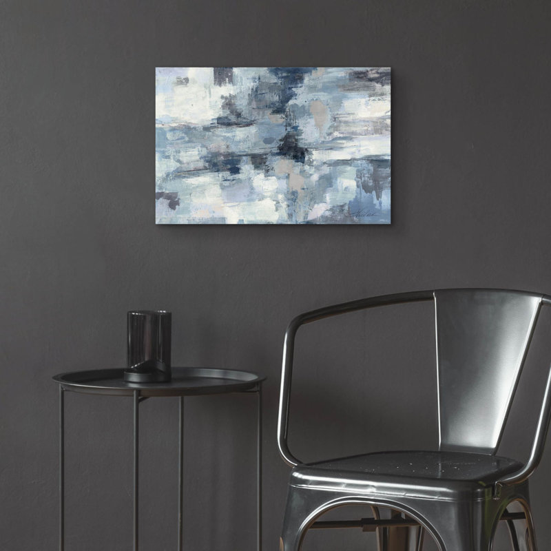 «In The Clouds Indigo and Gray» par Silvia Vassileva, art mural en verre acrylique, H 16 po x l 24 po x P 0,12 po