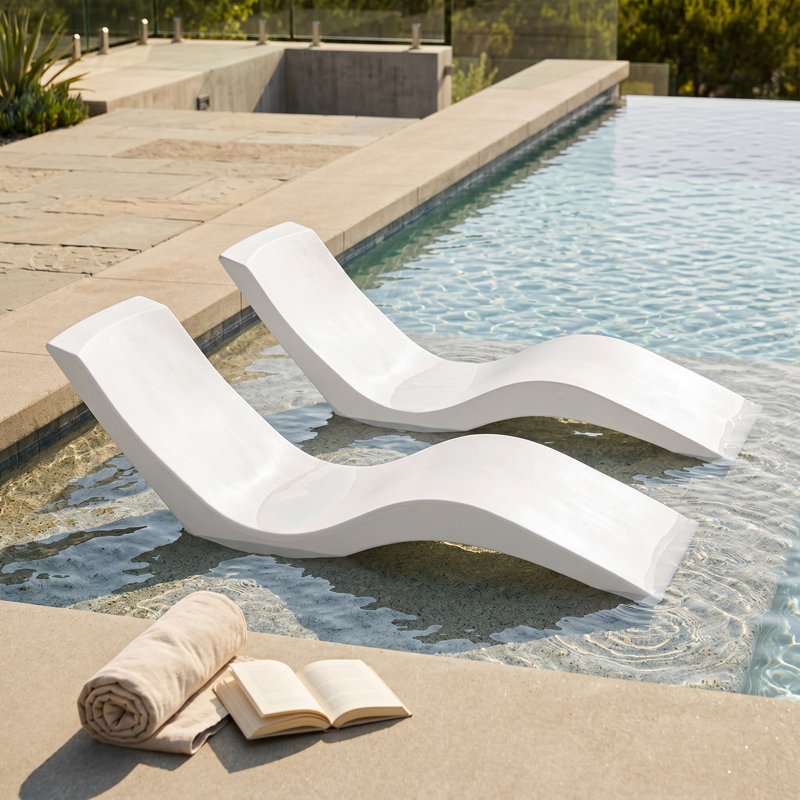 In-pool Chaise Lounger for 0-9 In. of Water, White