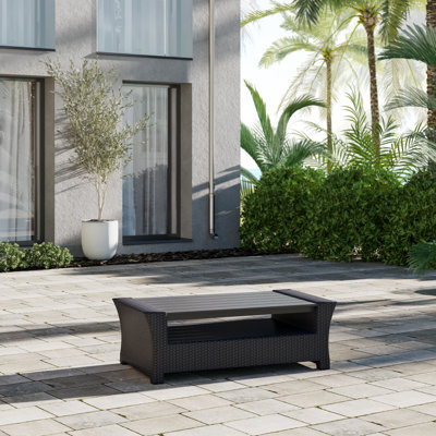 Table basse d'extérieur en osier noir Shingo