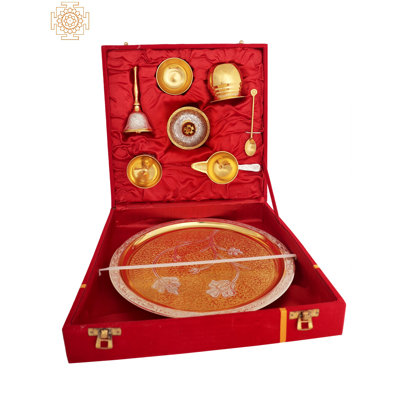 Ensemble de bols et assiettes décoratifs en métal doré