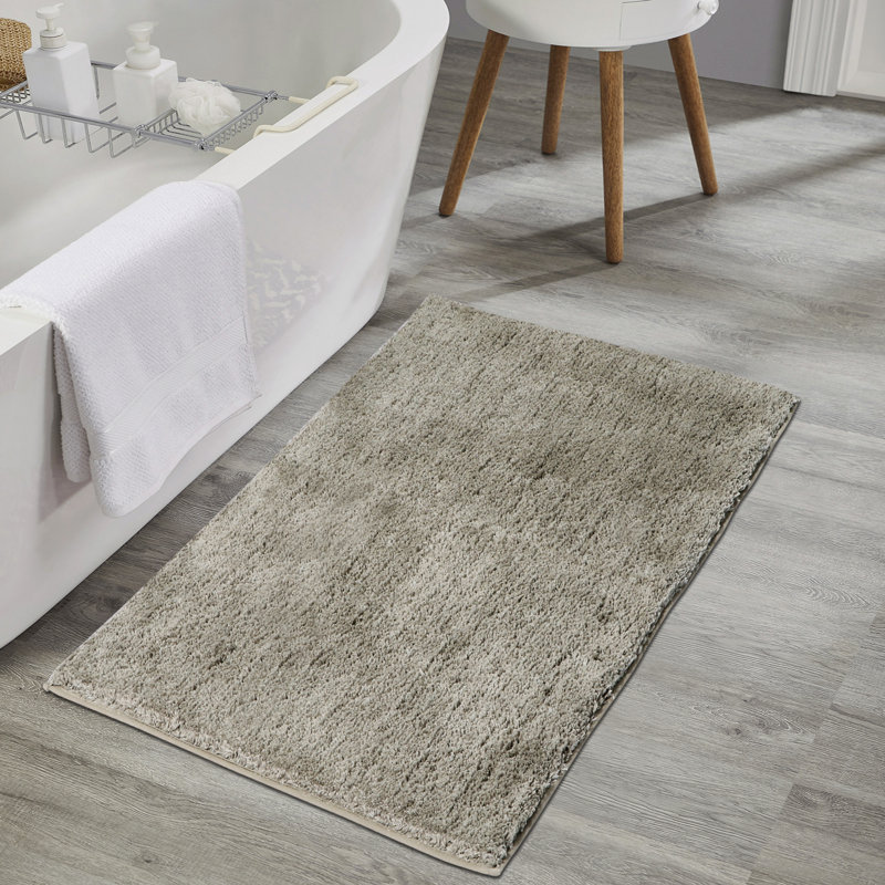 Ultra Luxe Bath Mat, 40" L x 24" W, Beige