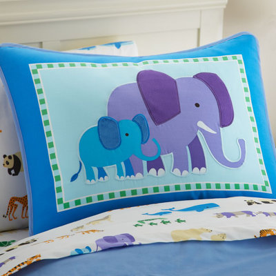 Wildkin Kids 100% Cotton Pillow Sham for Boys and Girls, Breathable Fabric, Envelope Closure, Measures 20 x 26 Inches, Fits a Standard Pillow - Endangered Animals