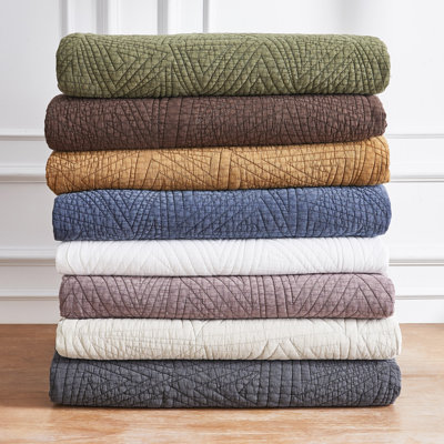 Triangles Stonewashed Cotton Quilt Set