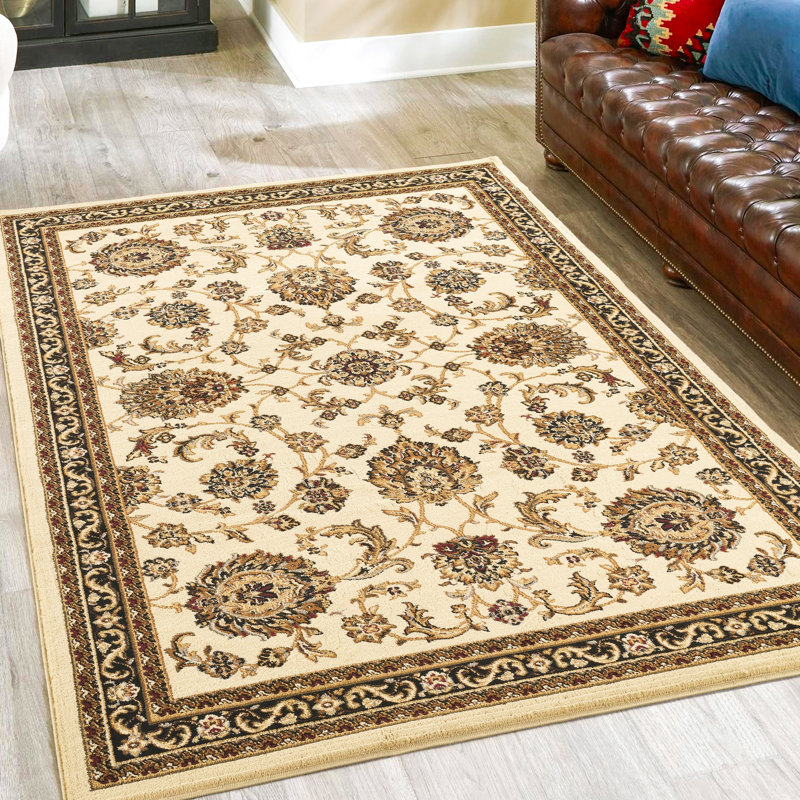 Tapis crème 5 pi 3 po X 7 po, style classique, polypropylène, motif pour un tapis au look intemporel, couleur, classique, motif intégral, espace confortable pour la maison