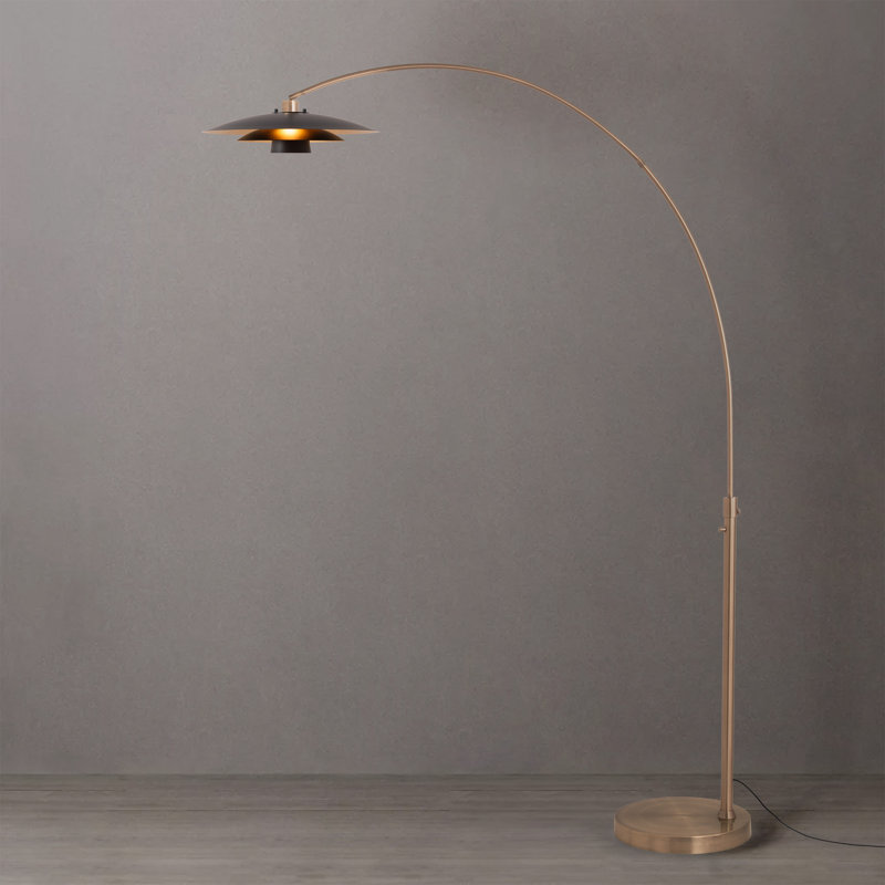 Lampe en arc Muldoon, Laiton délavé