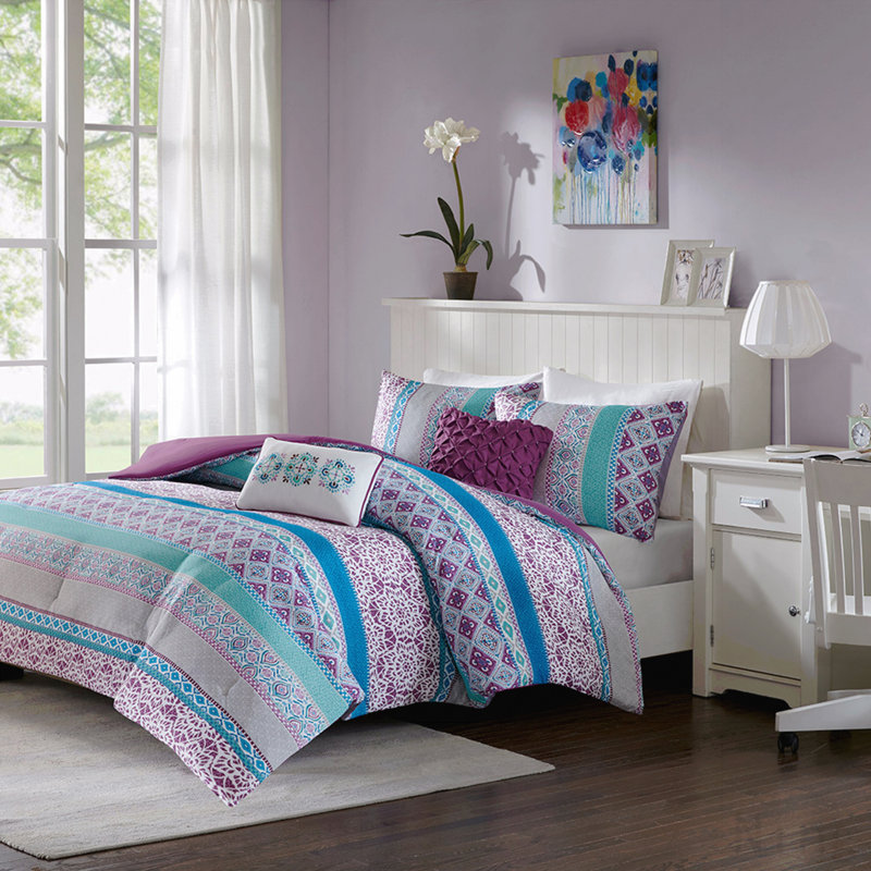 Full/Queen Comforter Set